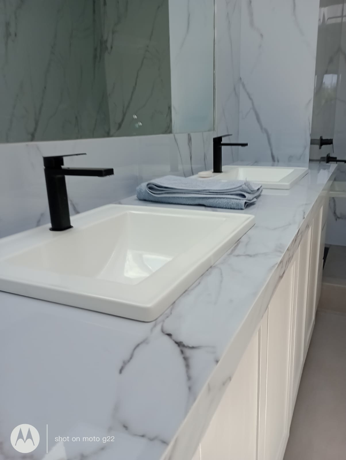 Baño Carrara